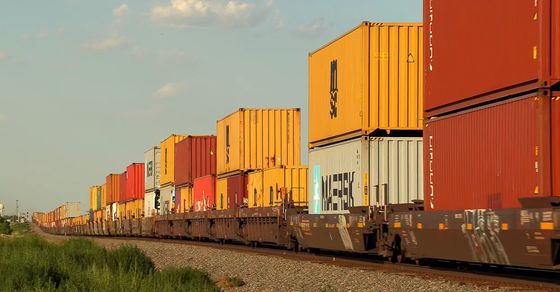 ส่งสินค้าทางรถไฟฟ้าระหว่างประเทศจากจีนสู่สหรัฐอเมริกา ด้วย Amazon FBA Warehousing